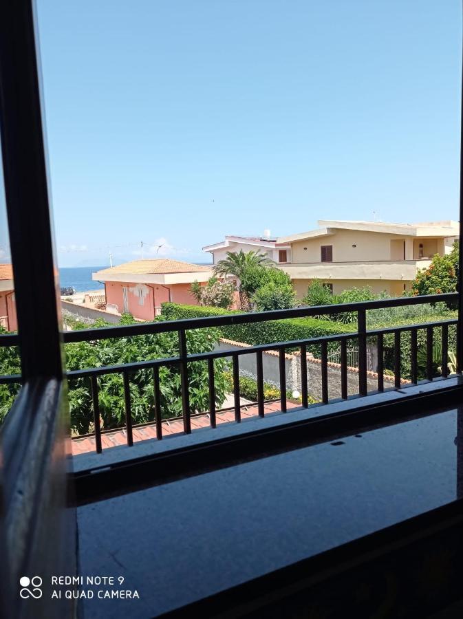 Short Less Apartment-Rooms Milazzo Buitenkant foto