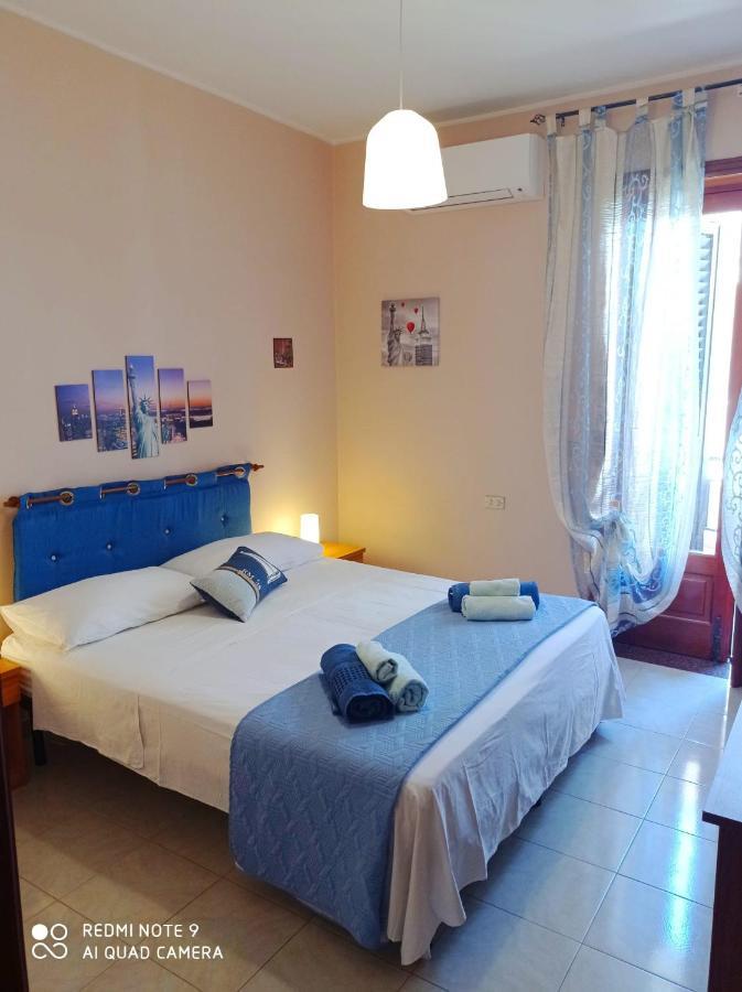 Short Less Apartment-Rooms Milazzo Buitenkant foto