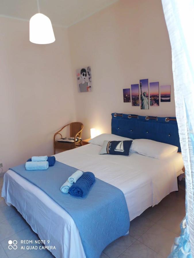 Short Less Apartment-Rooms Milazzo Buitenkant foto